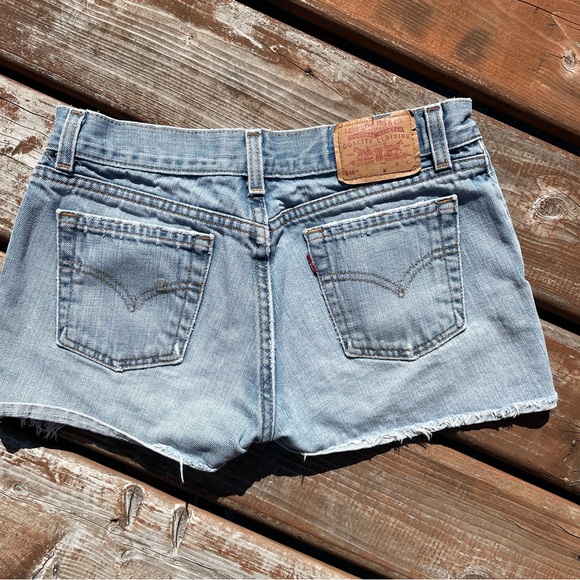 Levi’s jean shorts - Picture 2 of 2
